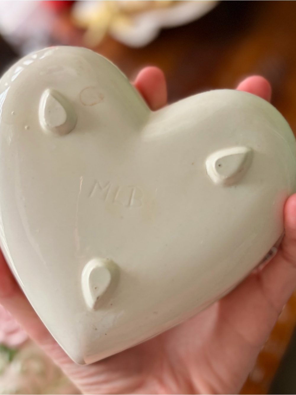 Heart-Shaped Floral Trinket Box Vintage and Rustic with Cottagecore Flare - Picture 8 of 11